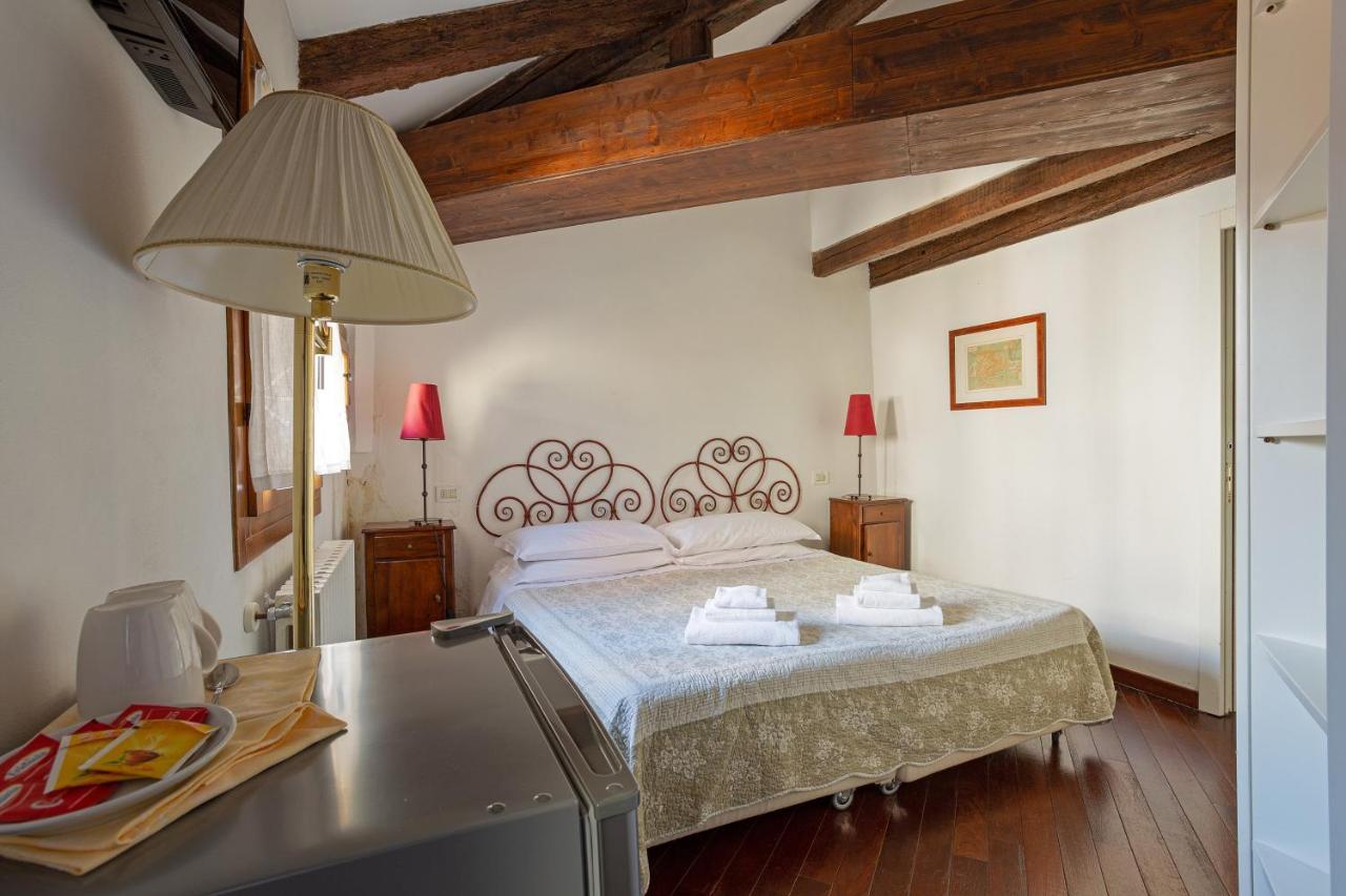 Rialto Canal View Apartment Veneza Exterior foto