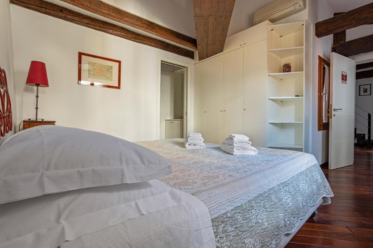 Rialto Canal View Apartment Veneza Exterior foto